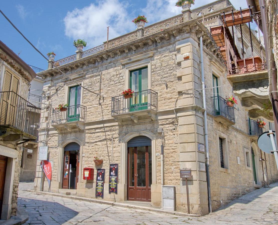 Domus Aurea Bed and Breakfast Montalbano Elicona Eksteriør billede