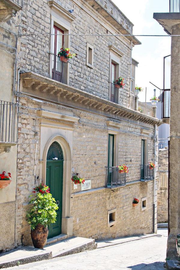 Domus Aurea Bed and Breakfast Montalbano Elicona Eksteriør billede