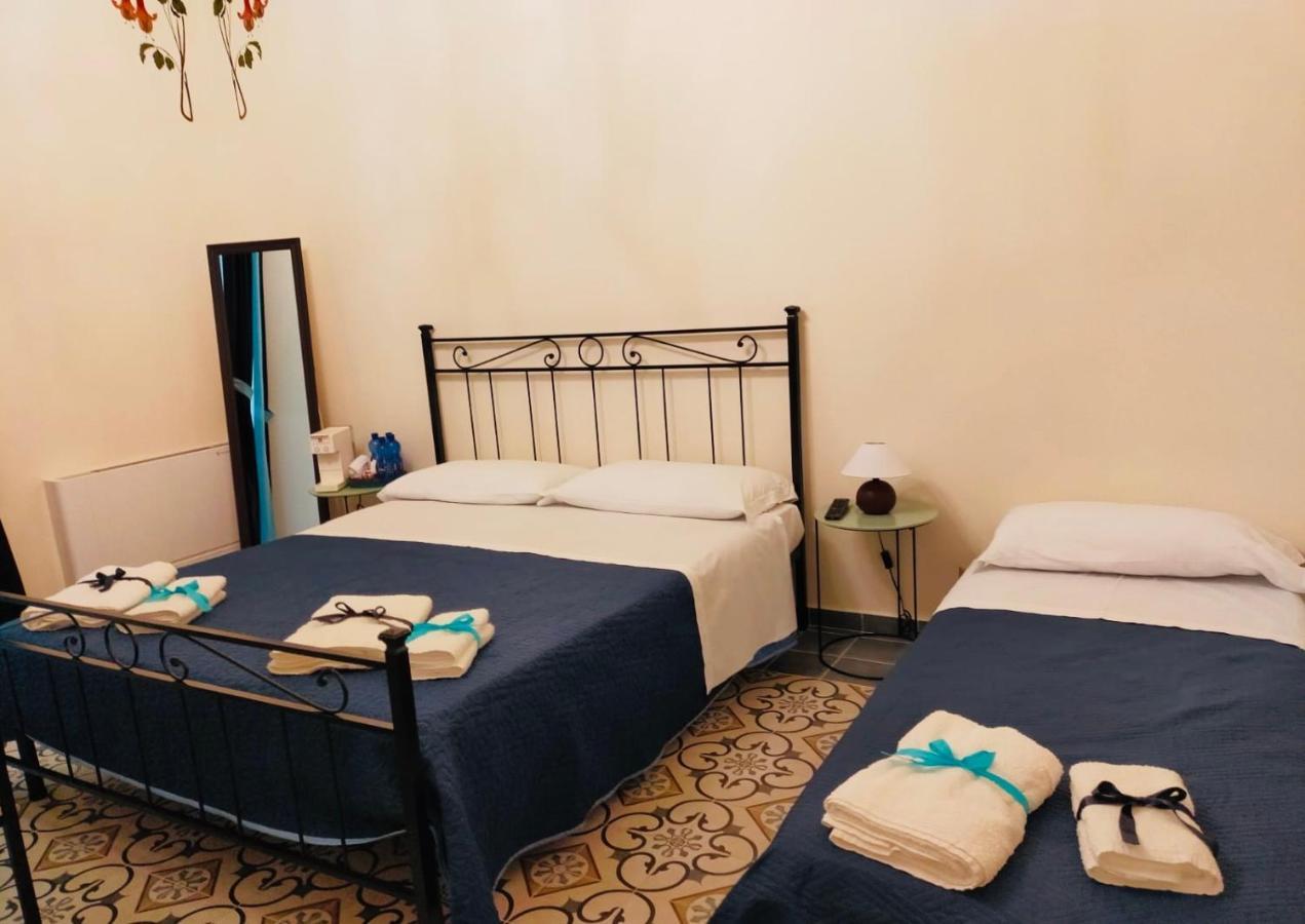 Domus Aurea Bed and Breakfast Montalbano Elicona Eksteriør billede